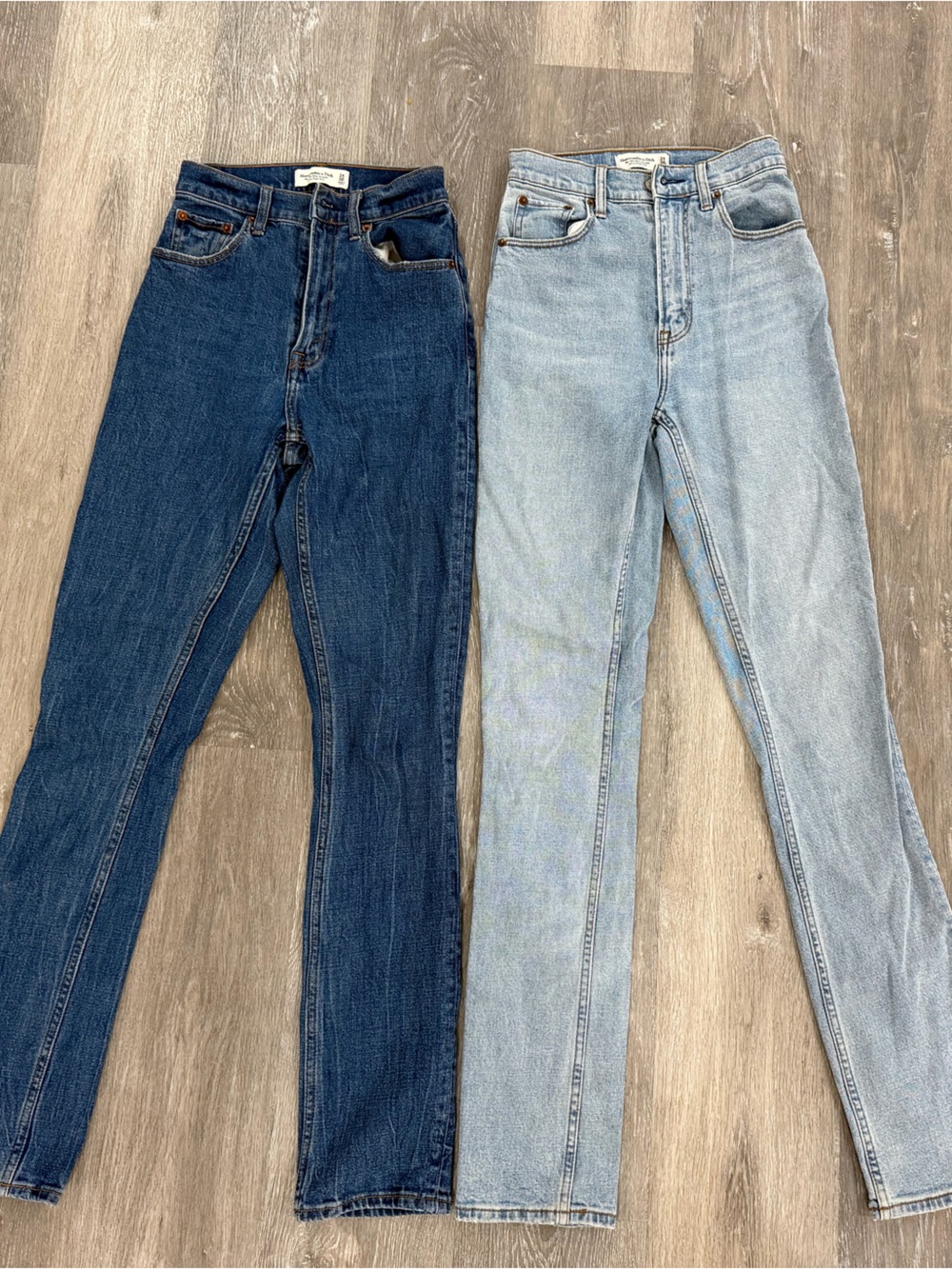 Abercrombie & Fitch Curve Love Jeans - Dark Blue & Light Blue